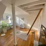 (Messe)Zimmer mit Bad und Ankleideraum + Parkplatz