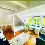 Zimmer Mit Bad Und Ankleideraum + Parkplatz