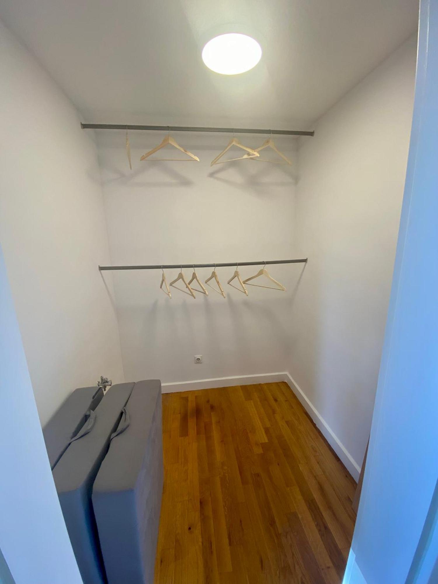 Mit Bad Und Ankleideraum + Parkplatz Homestay *