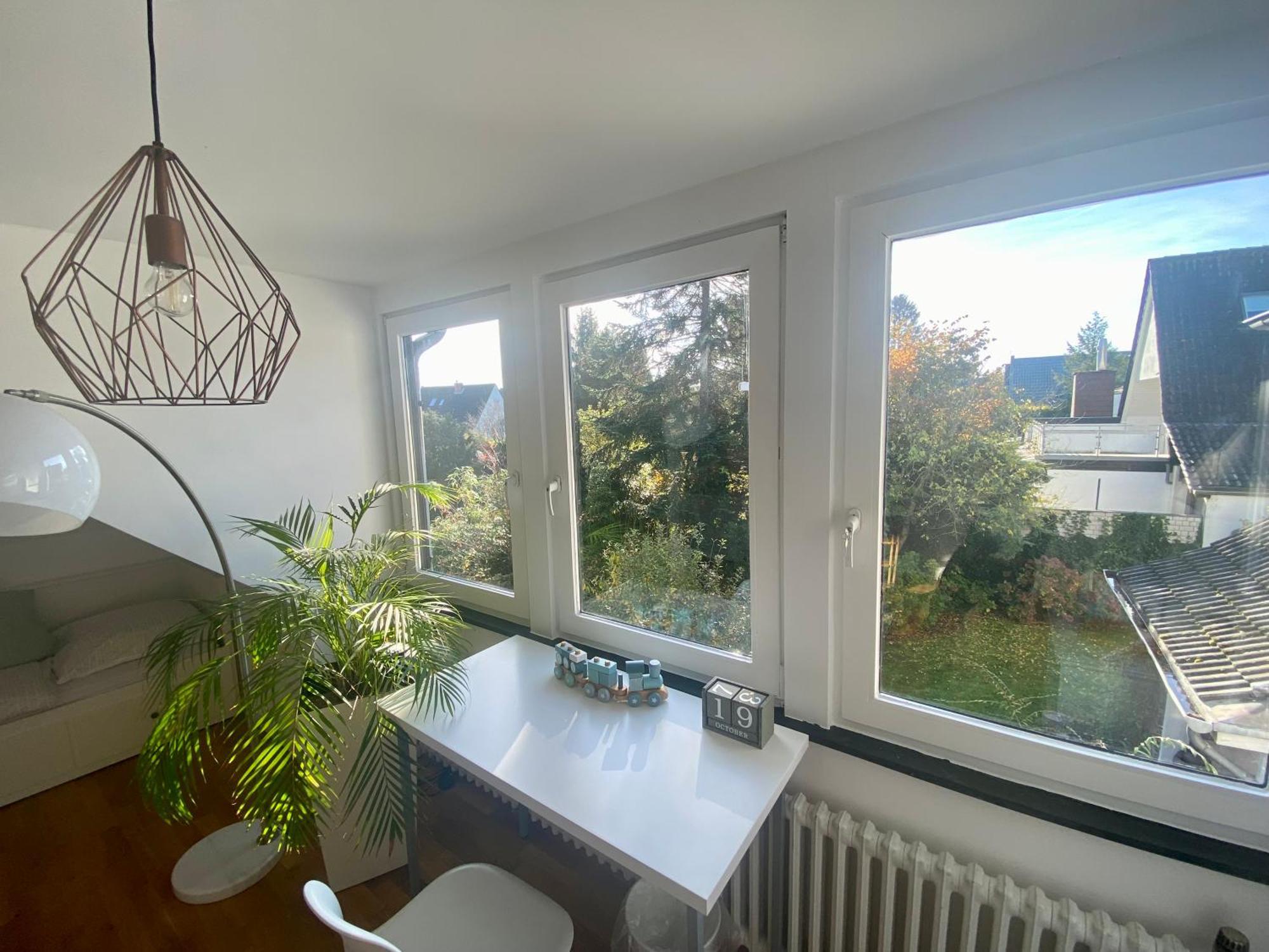 Mit Bad Und Ankleideraum + Parkplatz Homestay Dusseldorf